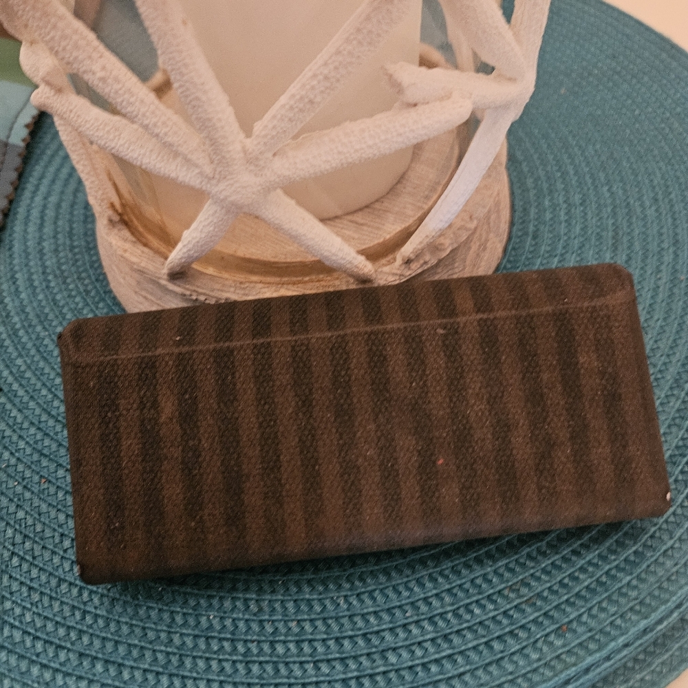 FENDI EYEGLASS CASE - Picture 3 of 3